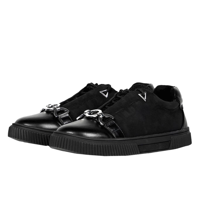 Low Sneakers Unisex - DISTURBIA 1 Low Sneakers Unisex - DISTURBIA